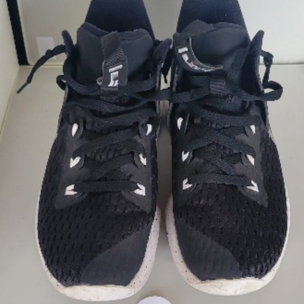 Nike Lebron Witness 5 Shoes Black White Silver Mens Size 11 CQ9380-001 New